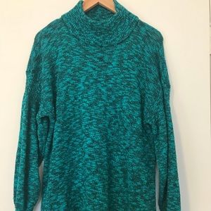 Oversize green sweater knit